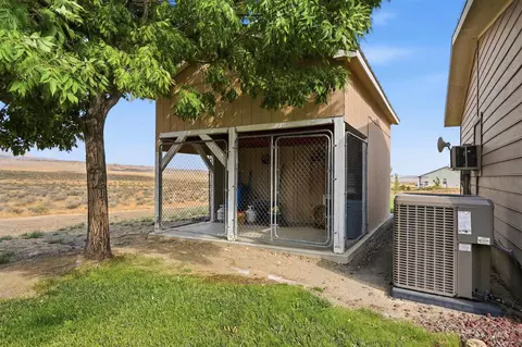 Exterior - 15513 War Eagle Rd, Murphy, ID 83650 photo 4 of 10