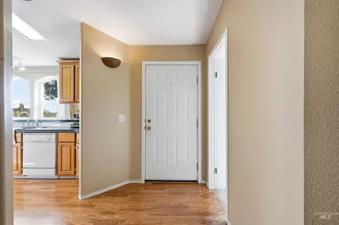 Entry Way - 15513 War Eagle Rd, Murphy, ID 83650 photo 5 of 5
