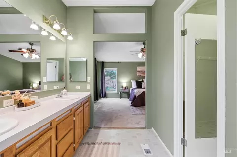 Bath - 15513 War Eagle Rd, Murphy, ID 83650 photo 5 of 5