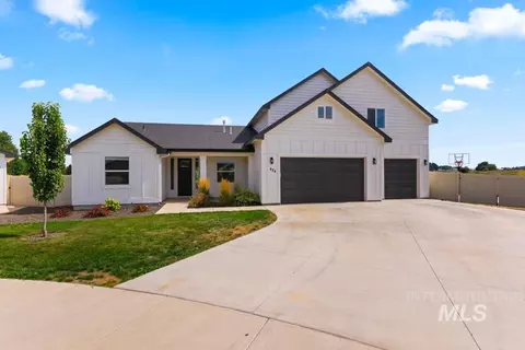 424 October Sky St, New Plymouth, ID 83655
