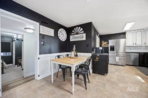 Dining - 320 14th Ave N, Buhl, ID 83316 photo 1 of 1