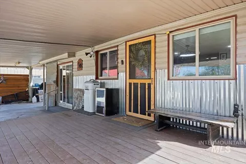 Exterior - 320 14th Ave N, Buhl, ID 83316 photo 7 of 7