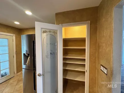 Other - 930 N 8th St, Payette, ID 83661 photo 2 of 15