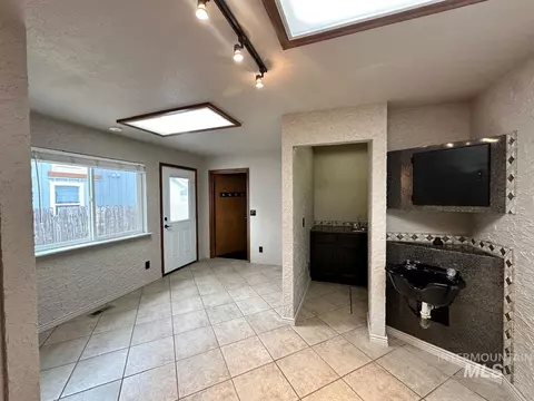 Other - 930 N 8th St, Payette, ID 83661 photo 5 of 15