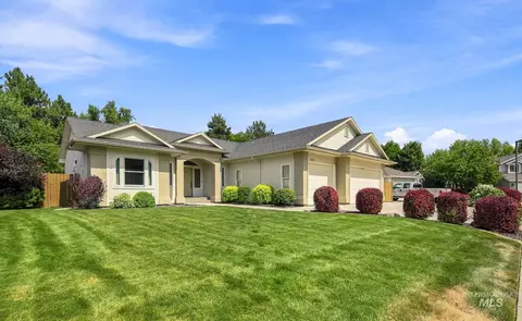 Exterior - 2338 E Poppy Hls, Eagle, ID 83616 photo 8 of 9
