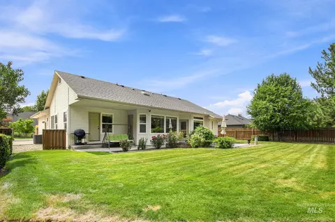 Exterior - 2338 E Poppy Hls, Eagle, ID 83616 photo 6 of 9
