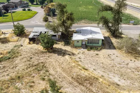 View/Area - 1020 Locker Ave, Parma, ID 83660 photo 7 of 9