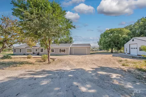 2377 Lower Pond Ln, Homedale, ID 83628