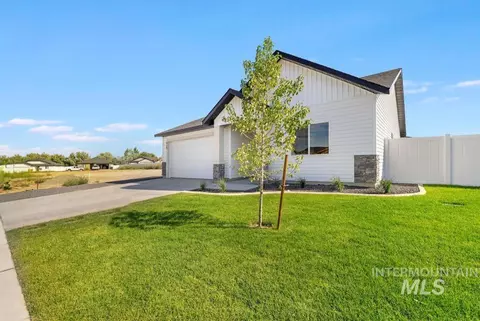 Exterior - 419 Rock Dove Loop, Twin Falls, ID 83301 photo 2 of 5