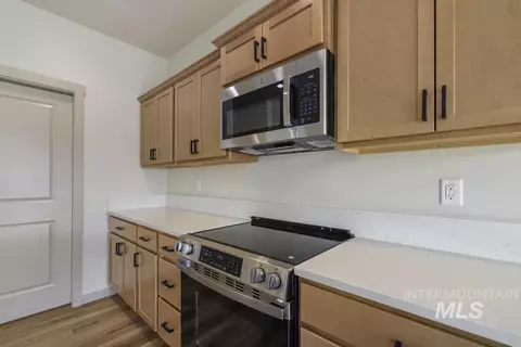 Kitchen - 419 Rock Dove Loop, Twin Falls, ID 83301 photo 2 of 4