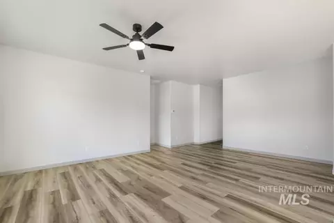 Living - 419 Rock Dove Loop, Twin Falls, ID 83301 photo 3 of 3