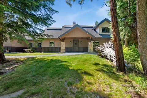 Exterior - 33 Sundance Dr, Mccall, ID 83638 photo 2 of 9