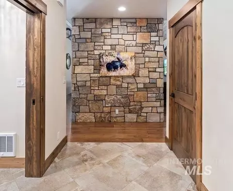 Entry Way - 33 Sundance Dr, Mccall, ID 83638 photo 2 of 4