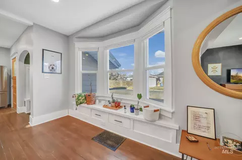 Entry Way - 404 7th Ave E, Twin Falls, ID 83301 photo 1 of 1
