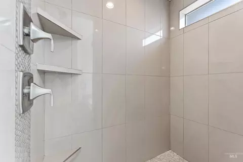 Bath - 1833 N Monterossa Way, Eagle, ID 83616 photo 3 of 3