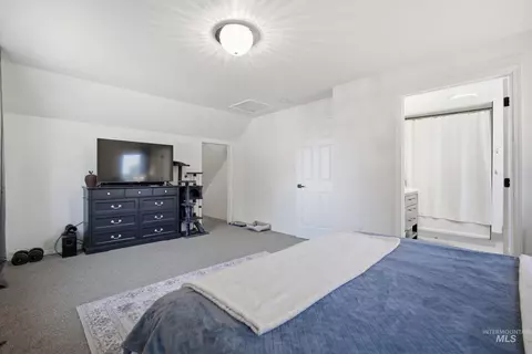 Bedroom - 2535 N 3rd E, Mountain Home, ID 83647 photo 3 of 6