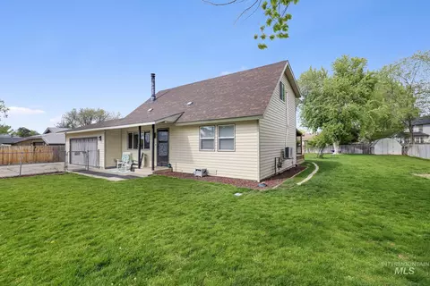 Exterior - 2535 N 3rd E, Mountain Home, ID 83647 photo 4 of 14