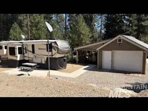 9 Shadow Ln, Garden Valley, ID 83622