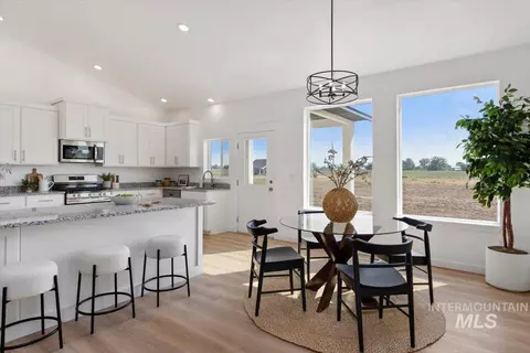 Dining - 45 Sunset Loop, Jerome, ID 83338 photo 2 of 3