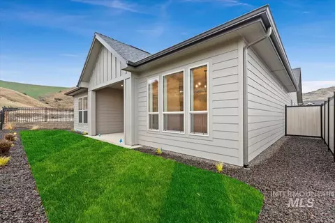 Exterior - 6999 W Tolland St, Eagle, ID 83616 photo 3 of 4