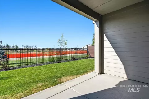 Exterior - 6999 W Tolland St, Eagle, ID 83616 photo 4 of 4