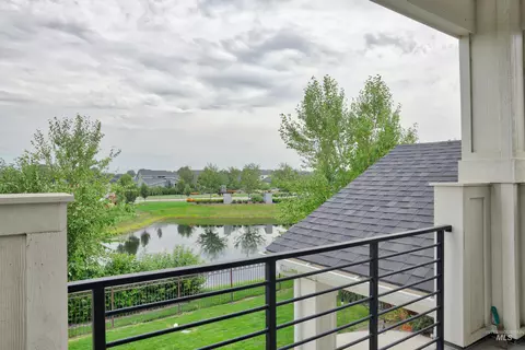 Exterior - 314 S Hamlin Ln, Eagle, ID 83616 photo 5 of 7