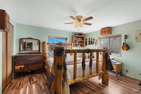 Bedroom - 37 Pine Cone Ln, Cascade, ID 83611 photo 1 of 6