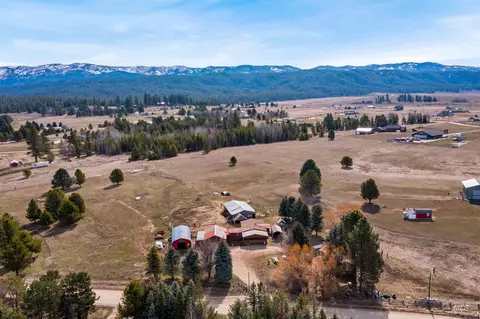 View/Area - 37 Pine Cone Ln, Cascade, ID 83611 photo 8 of 9