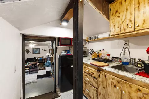 Kitchen - 37 Pine Cone Ln, Cascade, ID 83611 photo 3 of 3