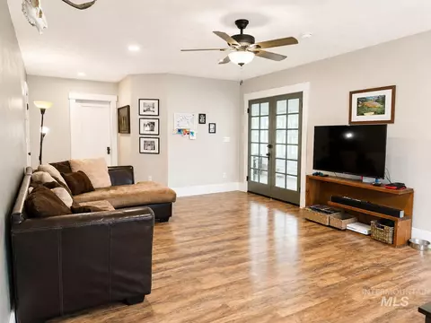 Living - 1015 E St, Rupert, ID 83350 photo 2 of 2