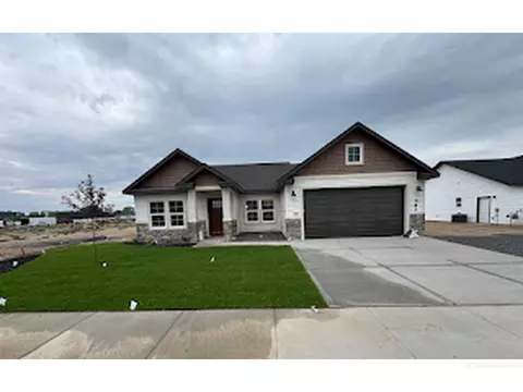 963 Tunnel St, Twin Falls, ID 83301