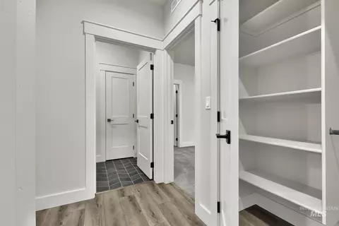 Entry Way - 2544 E Zemo Ln, Meridian, ID 83642 photo 4 of 5