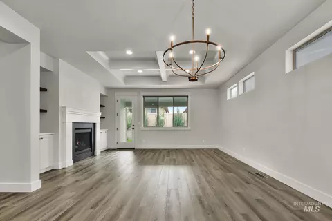 Living - 2544 E Zemo Ln, Meridian, ID 83642 photo 2 of 3