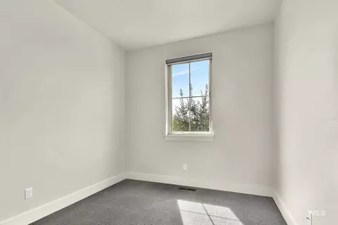 Bedroom - 2544 E Zemo Ln, Meridian, ID 83642 photo 5 of 5