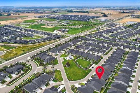 View/Area - 2544 E Zemo Ln, Meridian, ID 83642 photo 1 of 7