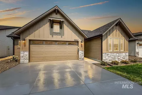 3682 E Cedarhurst Ln, Meridian, ID 83642