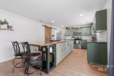 19098 Kenney Way, Caldwell, ID 83605