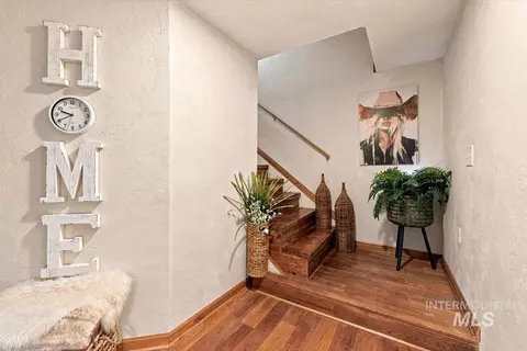 Entry Way - 8 Marka, Centerville, ID 83631 photo 2 of 2