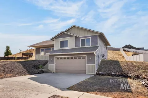 2621 Granville St, Moscow, ID 83843