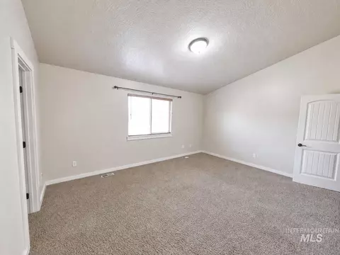 Bedroom - 4971 E Geranium, Boise, ID 83716 photo 2 of 6