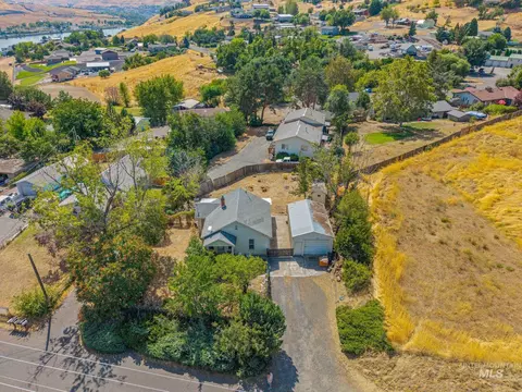 1069 Post Ln, Clarkston, WA 99403
