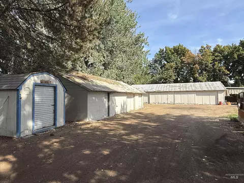 Exterior - 2023 Falls Ave E, Twin Falls, ID 83301 photo 2 of 5