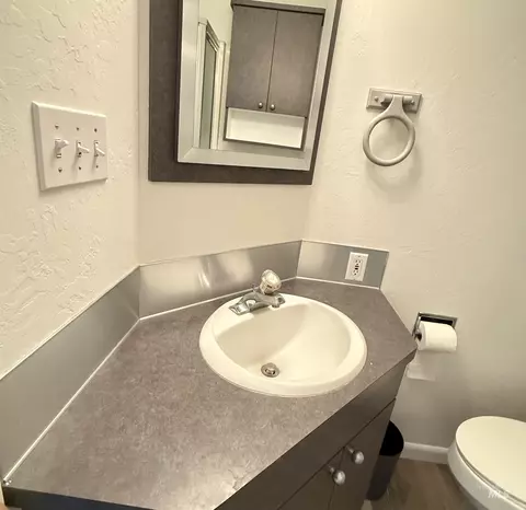 Bath - 2023 Falls Ave E, Twin Falls, ID 83301 photo 3 of 4
