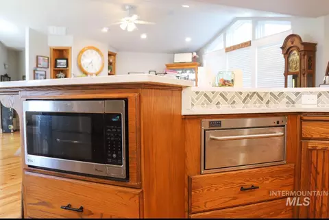 Kitchen - 535 S 100 E, Jerome, ID 83338 photo 3 of 5