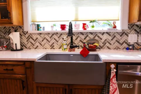 Kitchen - 535 S 100 E, Jerome, ID 83338 photo 4 of 5