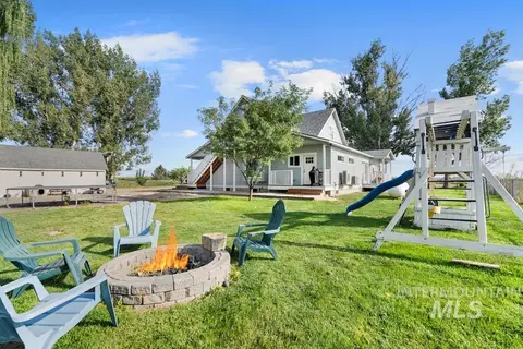 Exterior - 29976 Hexon Rd, Parma, ID 83660 photo 7 of 14