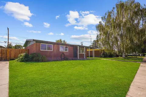 Exterior - 649 E 16th St, Burley, ID 83318 photo 3 of 7