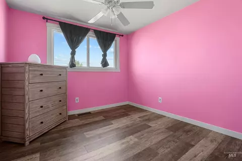Bedroom - 649 E 16th St, Burley, ID 83318 photo 1 of 2