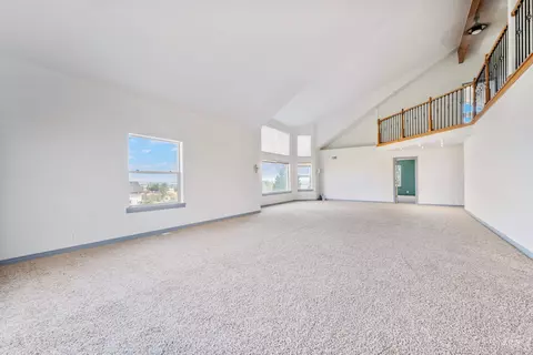 Living - 5530 E Tower Ln, Caldwell, ID 83607 photo 3 of 5
