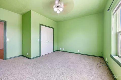 Bedroom - 5530 E Tower Ln, Caldwell, ID 83607 photo 7 of 8